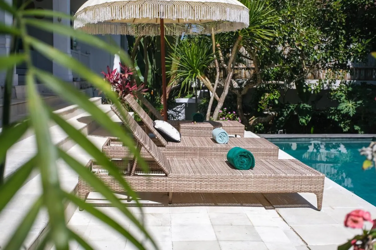 Villa Hally Bali 乌干沙