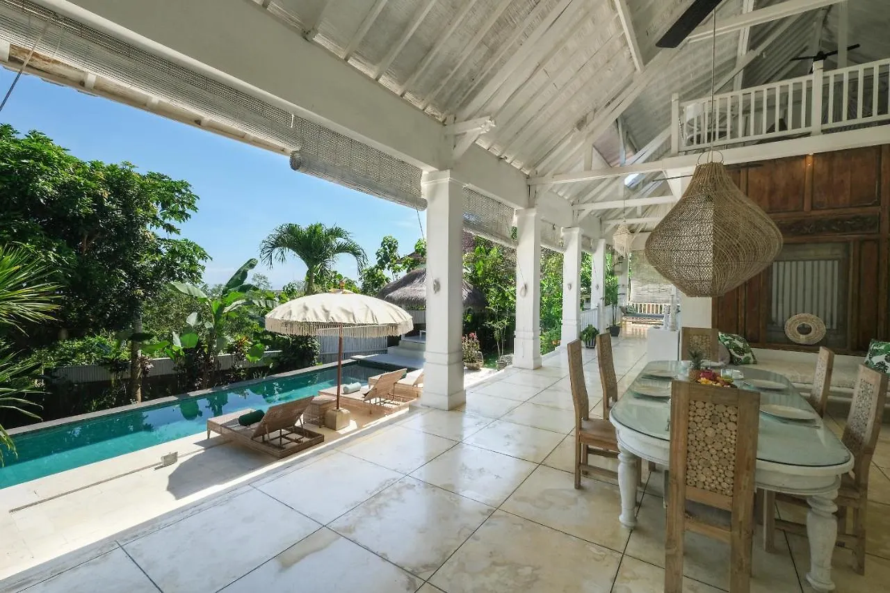 Villa Hally Bali 乌干沙