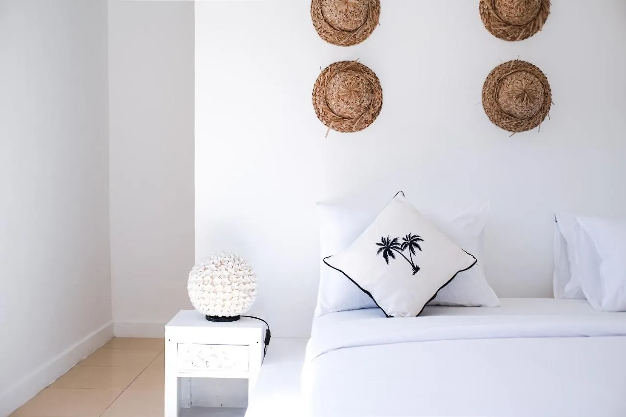Villa Hally Bali 乌干沙